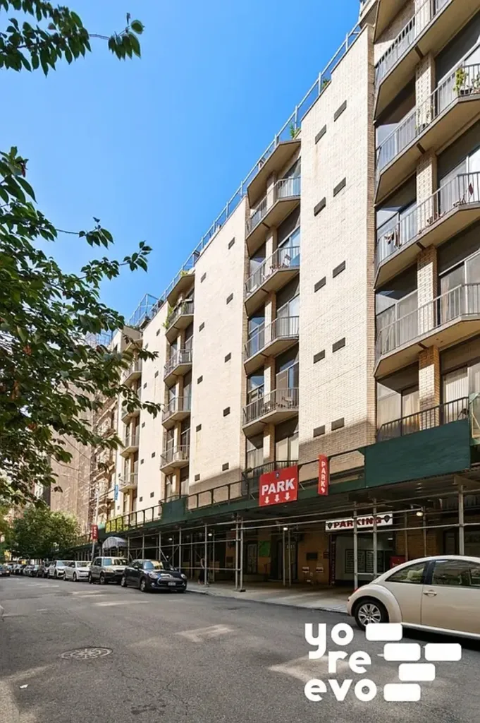 215 E 24th Street New York City NY 10010