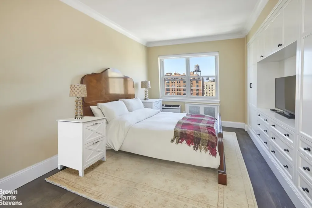 11 Riverside Drive New York City NY 10023