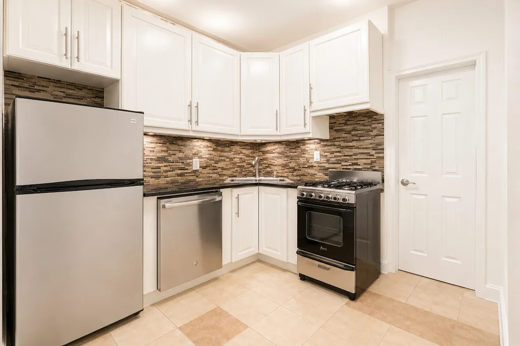 246 E 90th Street New York City NY 10128
