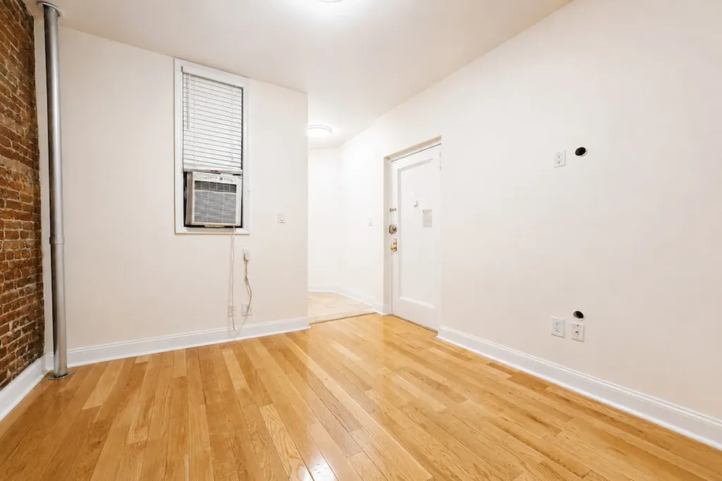 246 E 90th Street New York City NY 10128