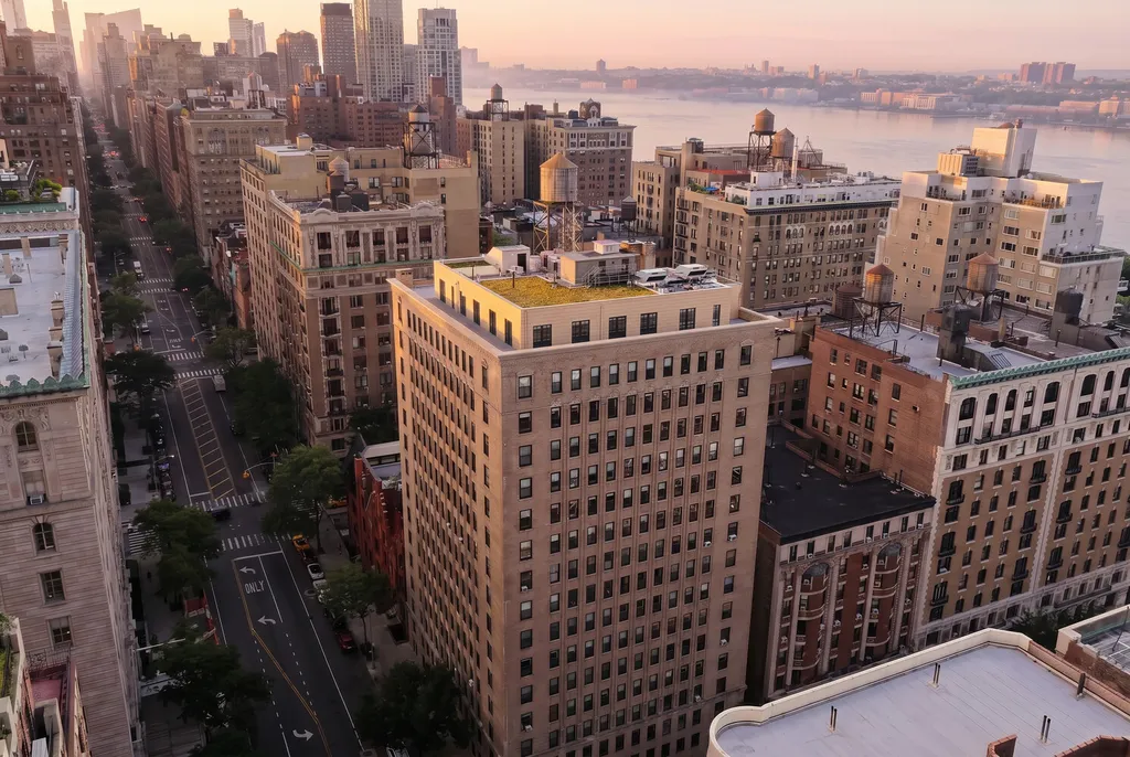 393 W End Avenue New York City NY 10024