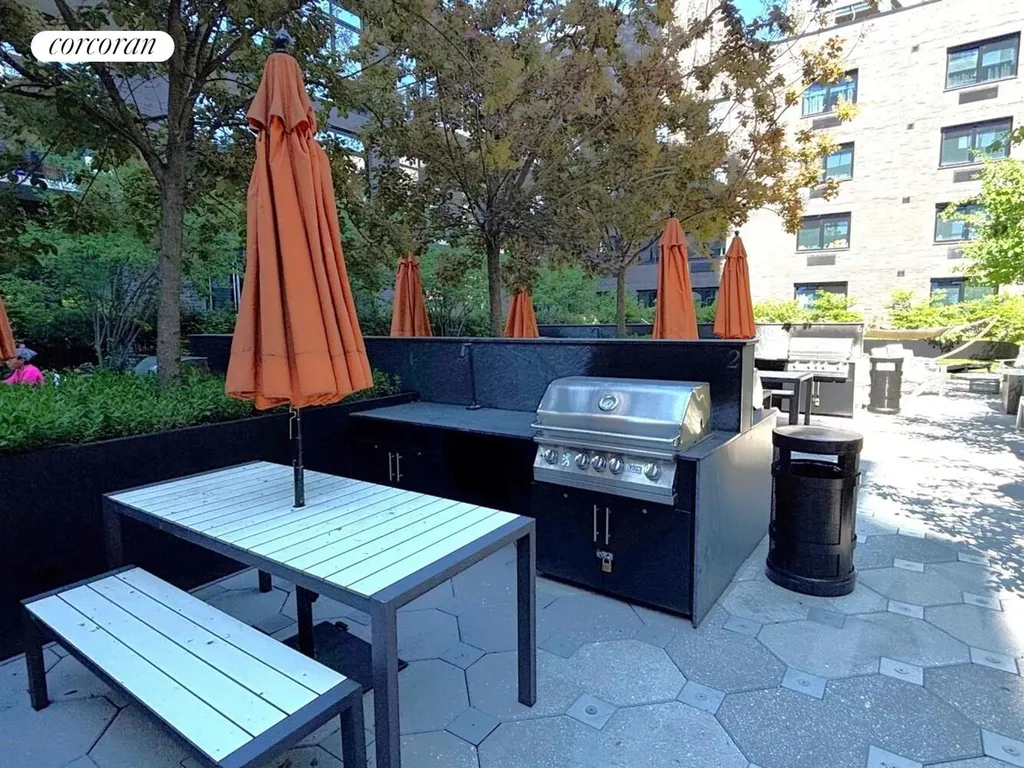 21 India Street New York City NY 11222
