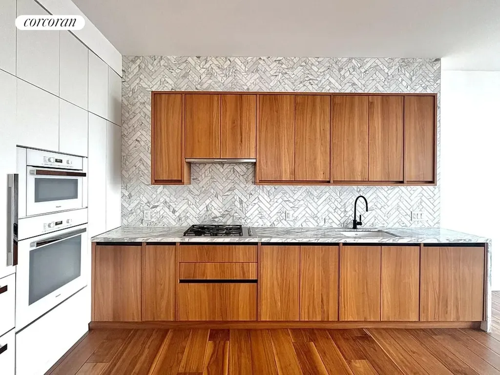 21 India Street New York City NY 11222