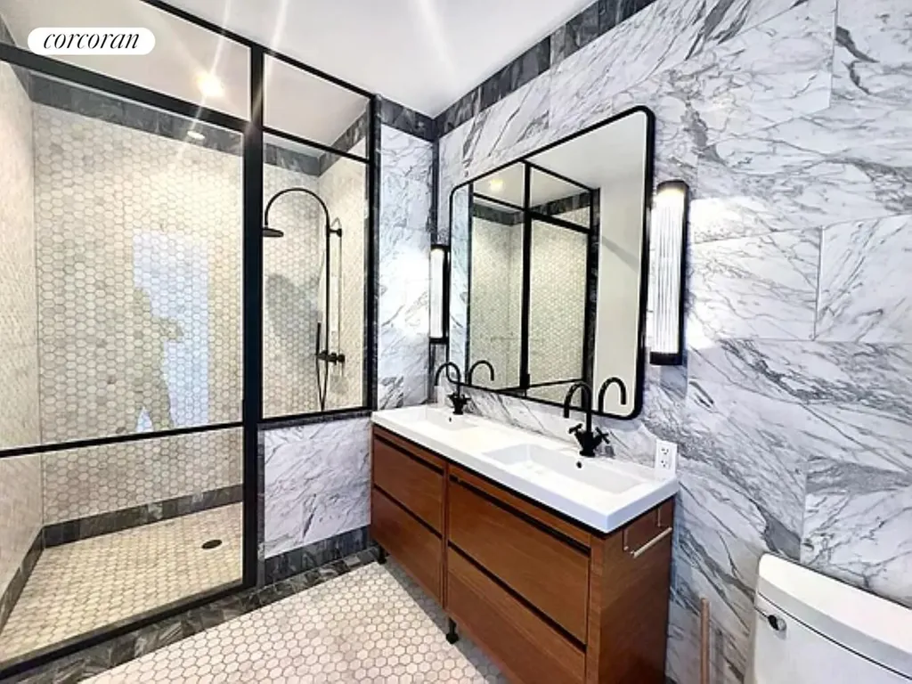 21 India Street New York City NY 11222