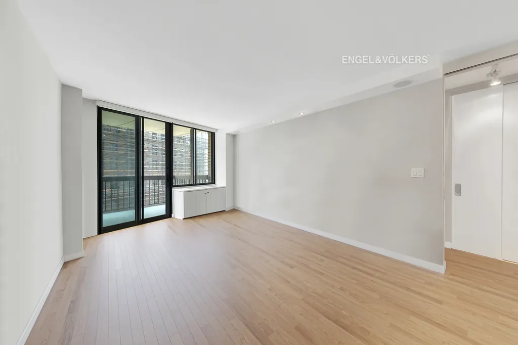 5 E 22nd Street New York City NY 10010