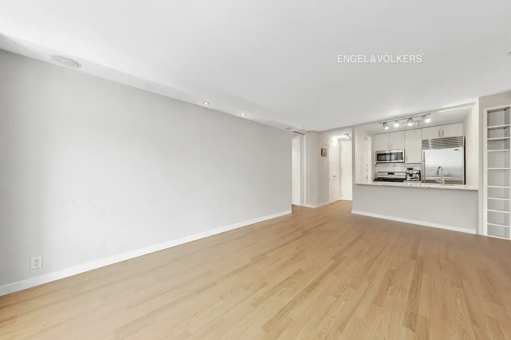 5 E 22nd Street New York City NY 10010