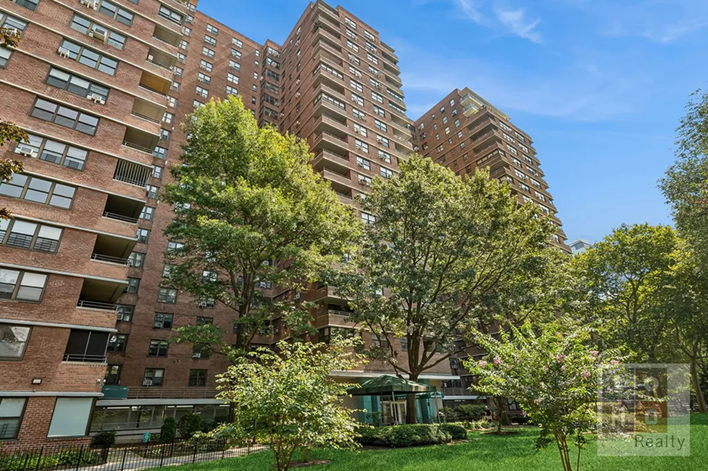 383 Grand Street New York City NY 10002
