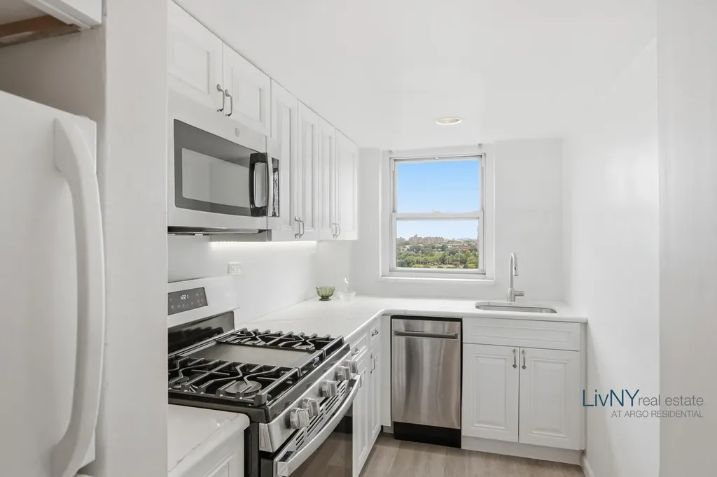 520 E 76th Street New York City NY 10021
