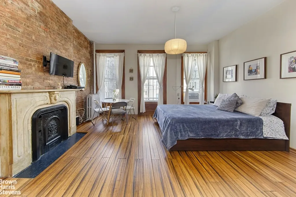 323 E 116th Street New York City NY 10029
