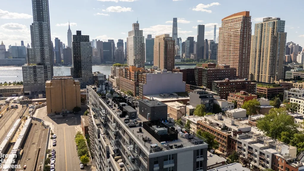 5-49 Borden Avenue New York City NY 11101