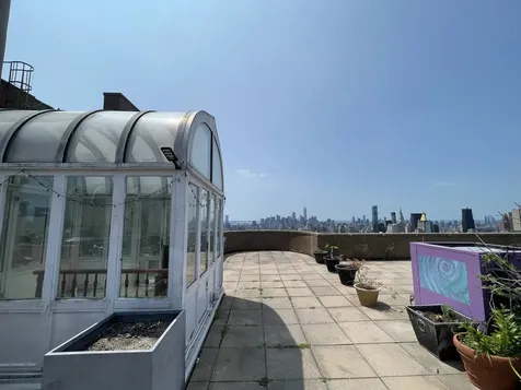 330 E 38th Street New York City NY 10016