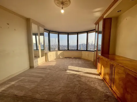 330 E 38th Street New York City NY 10016