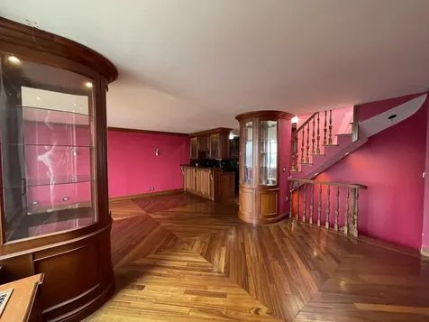 330 E 38th Street New York City NY 10016