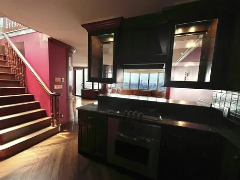 330 E 38th Street New York City NY 10016