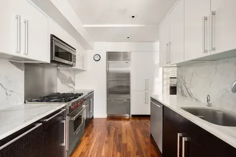 300 E 79th Street New York City NY 10075