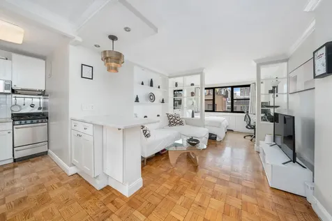 210 E 15th Street New York City NY 10003