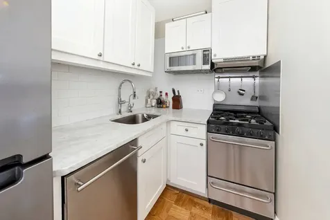 210 E 15th Street New York City NY 10003