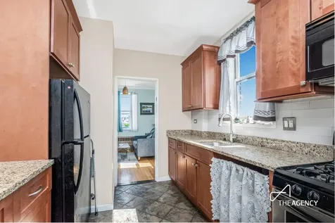 3050 Fairfield Avenue New York City NY 10463