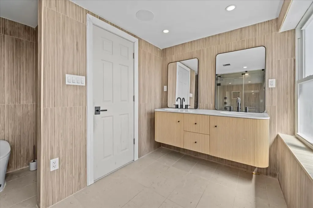 256 Highland Boulevard New York City NY 11207