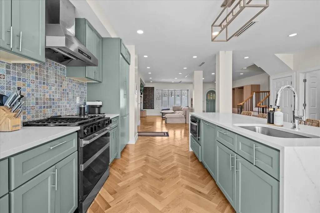 256 Highland Boulevard New York City NY 11207