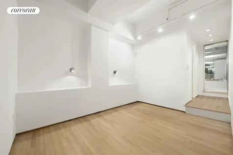 74 5th Avenue New York City NY 10011