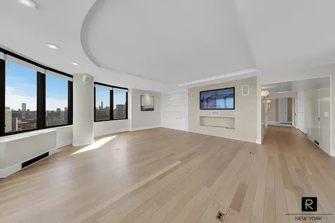 330 E 38th Street New York City NY 10016