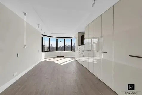 330 E 38th Street New York City NY 10016