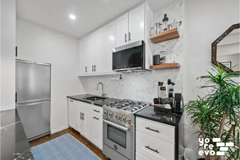 2 Grove Street New York City NY 10014