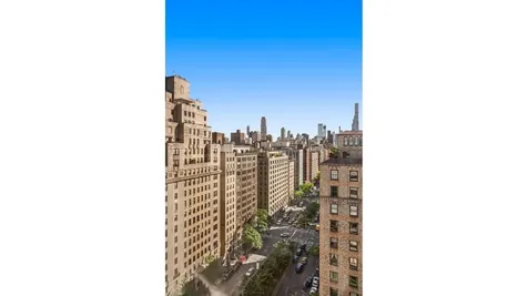 900 Park Avenue New York City NY 10075