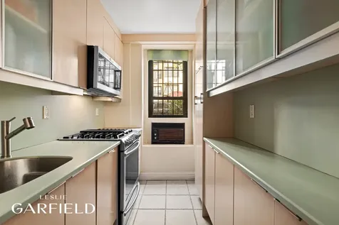 326 E 69th Street New York City NY 10021