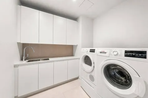 360 E 89th Street New York City NY 10128-5417