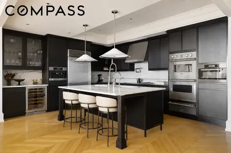 212 W 18th Street New York City NY 10011