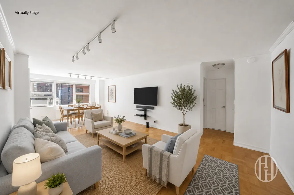 155 E 34th Street New York City NY 10016