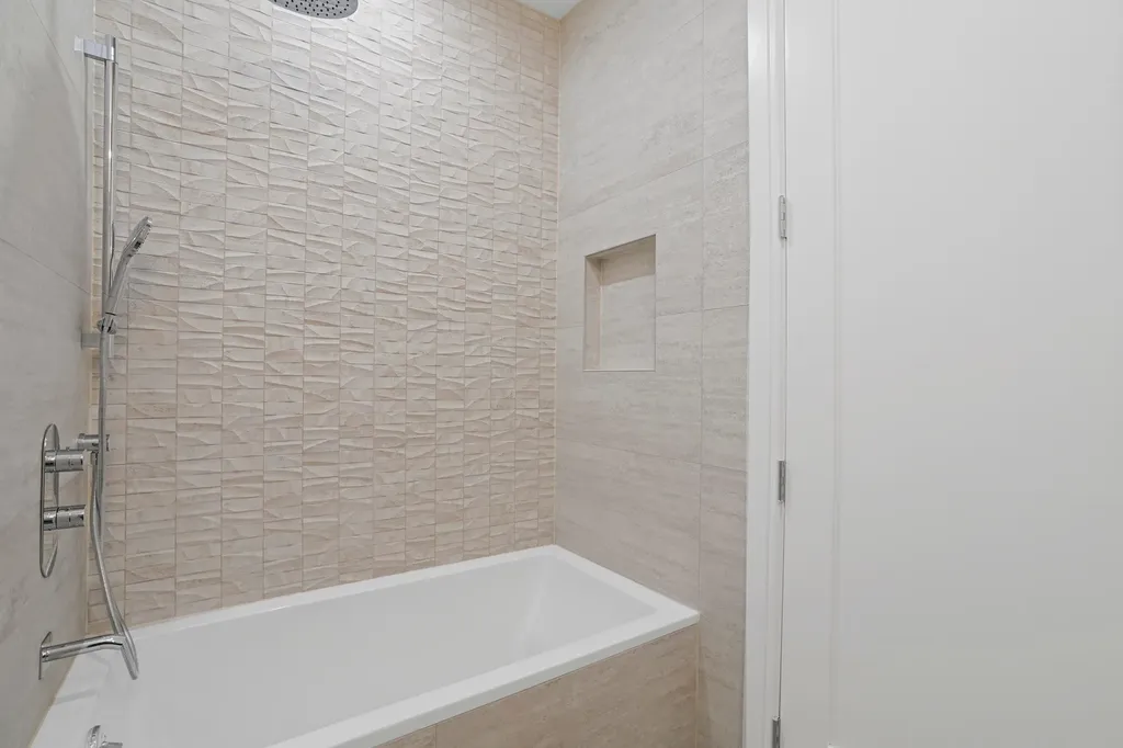 21-31 Shore Boulevard New York City NY 11105