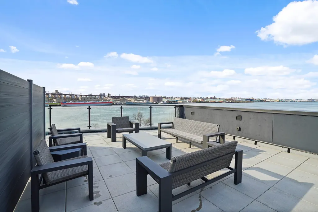 21-31 Shore Boulevard New York City NY 11105