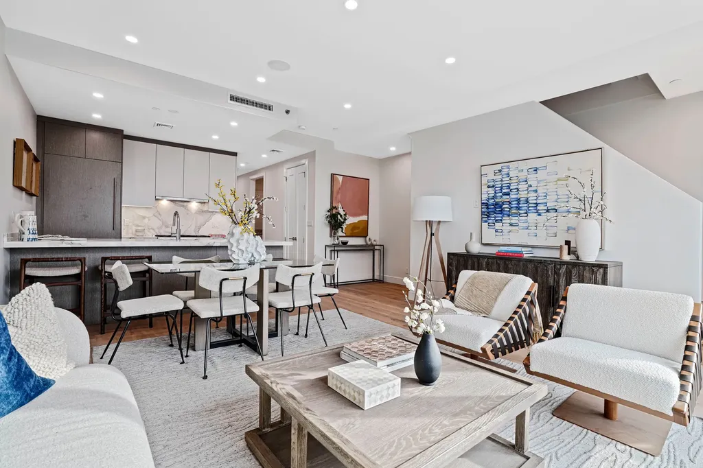21-31 Shore Boulevard New York City NY 11105