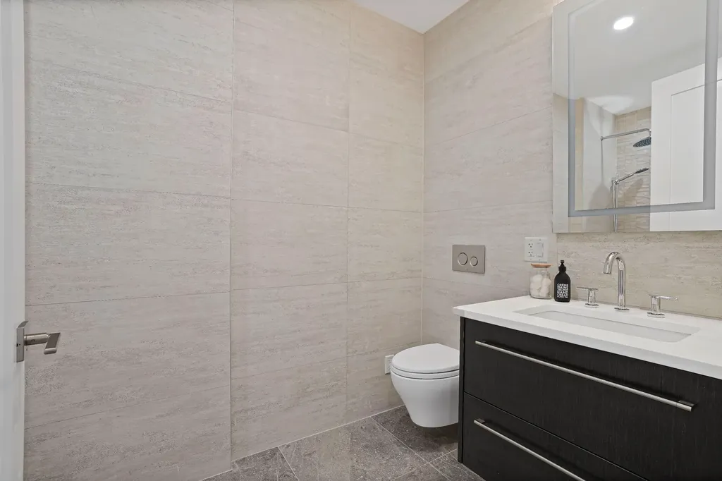 21-31 Shore Boulevard New York City NY 11105