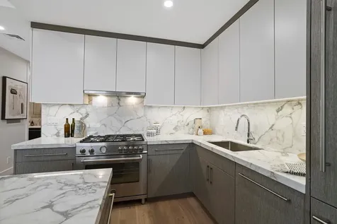 21-31 Shore Boulevard New York City NY 11105