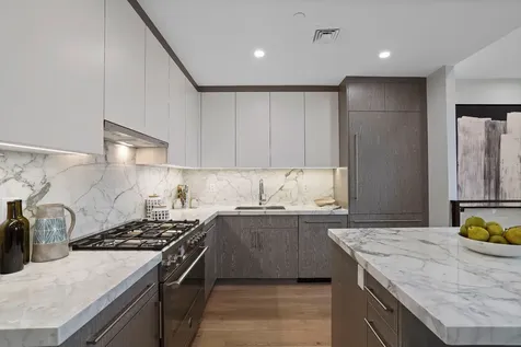 21-31 Shore Boulevard New York City NY 11105