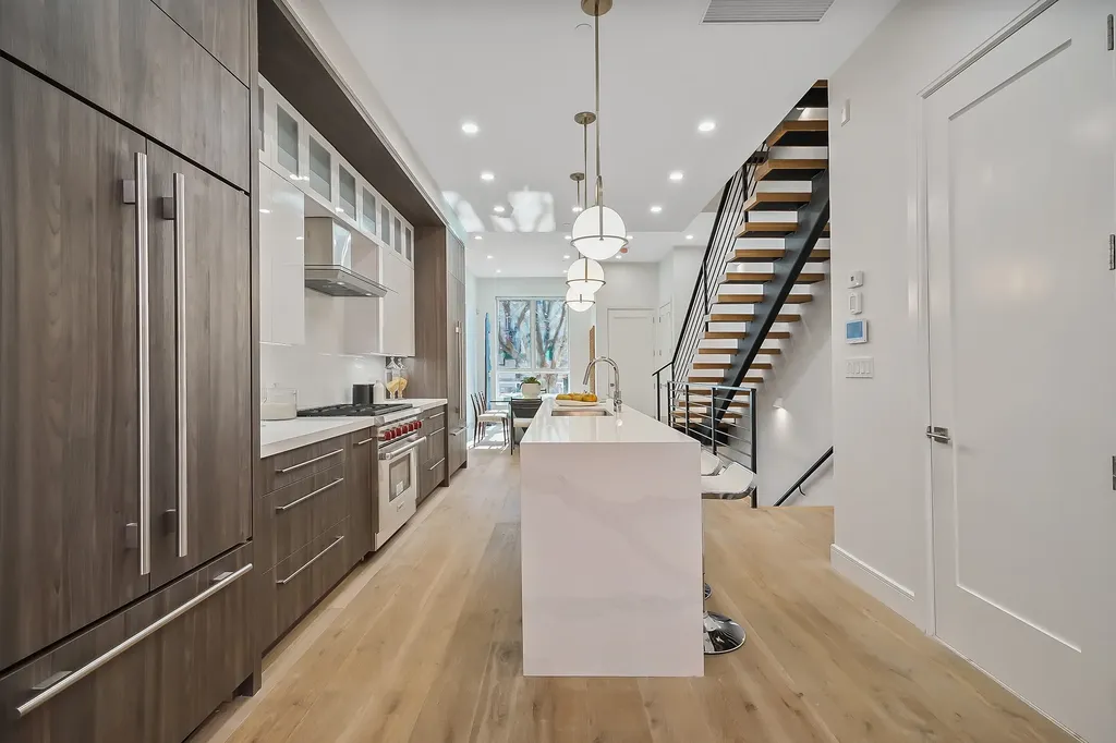 85 Calyer Street New York City NY 11222