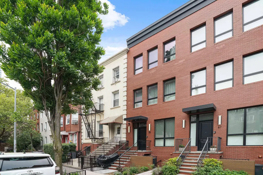 85 Calyer Street New York City NY 11222