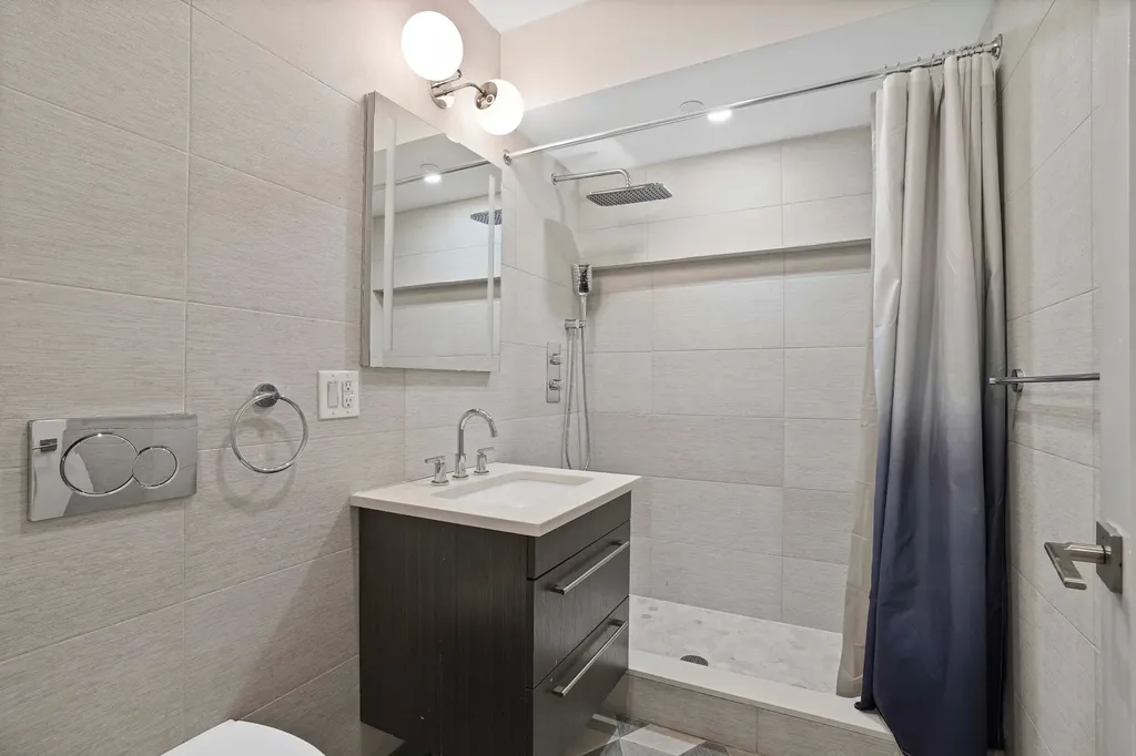85 Calyer Street New York City NY 11222