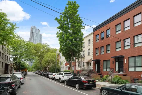 85 Calyer Street New York City NY 11222