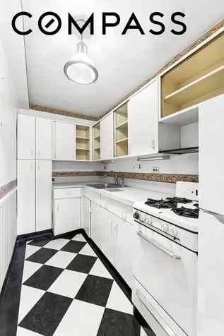 300 E 71st Street New York City NY 10021