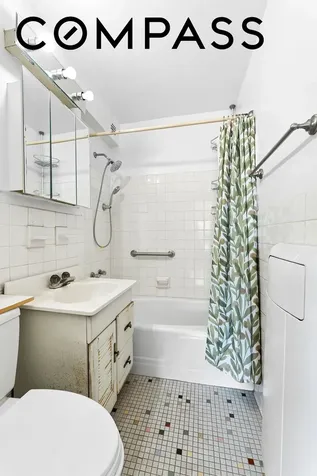 300 E 71st Street New York City NY 10021