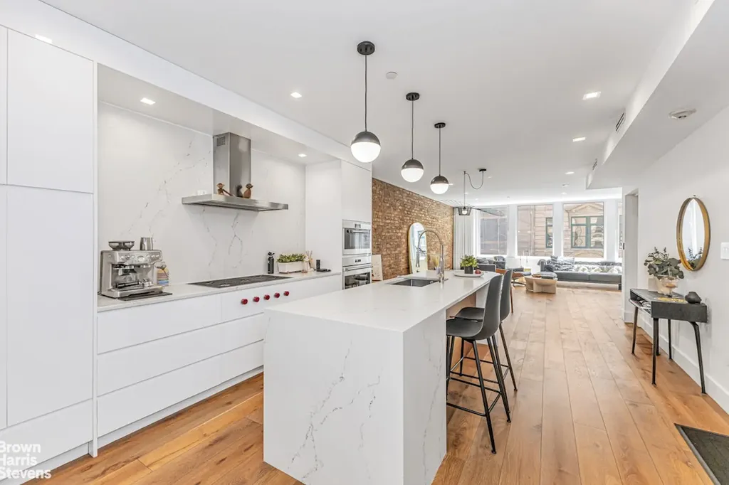 17 E 17th Street New York City NY 10003
