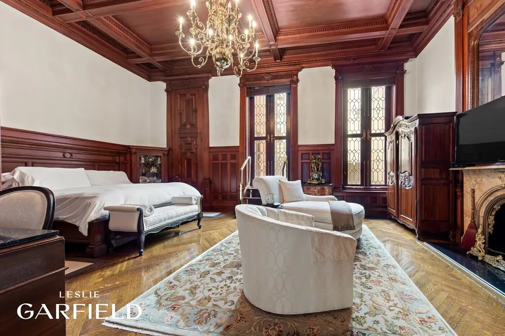 9 E 63rd Street New York City NY 10065
