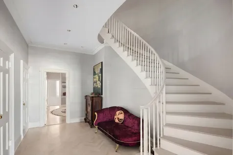 10 Gracie Square New York City NY 10028