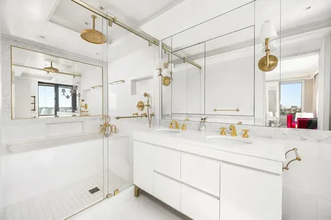 10 Gracie Square New York City NY 10028