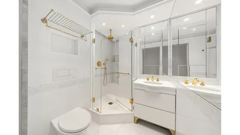 10 Gracie Square New York City NY 10028